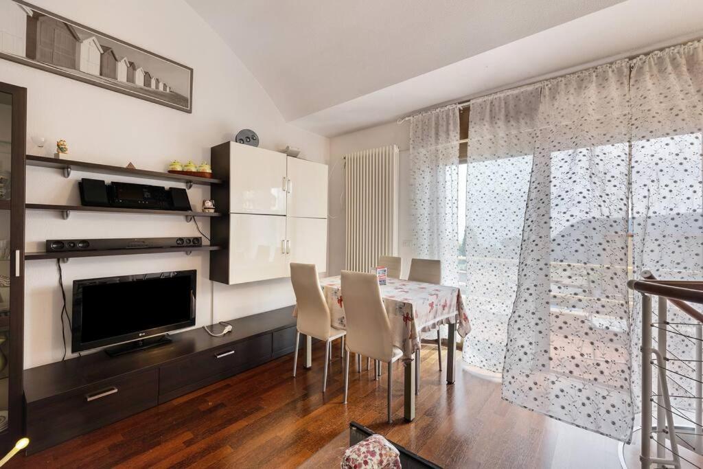 Al 37 Vista Mare E Colline Apartment ฟีนาเลลีกูเร ภายนอก รูปภาพ